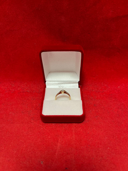 9ct Gold Ring (375)