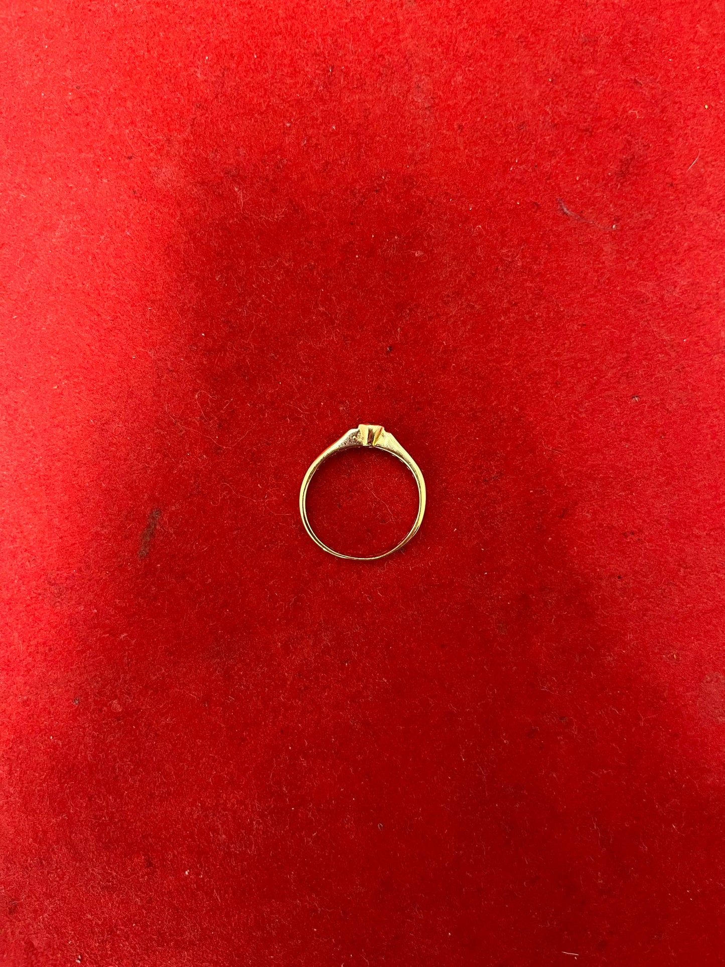 9ct Gold Ring (375)